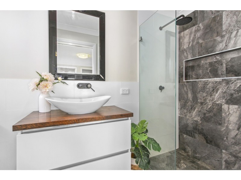 15 Faringdon Street, Tamworth NSW 2340