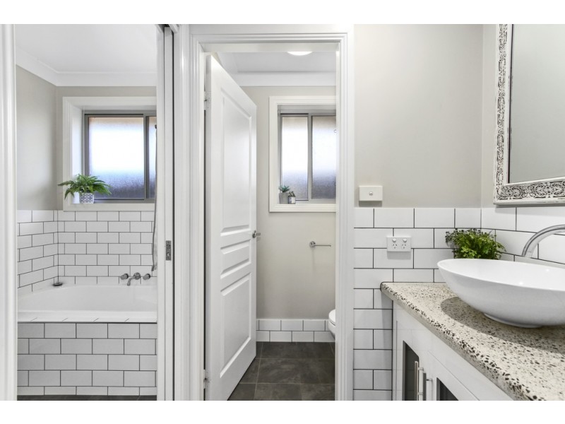 15 Faringdon Street, Tamworth NSW 2340