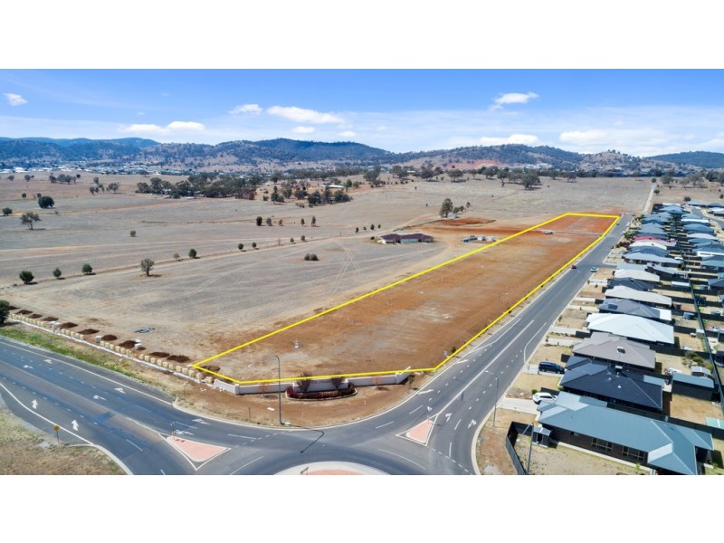 32 Grand Meadows Drive, Tamworth NSW 2340