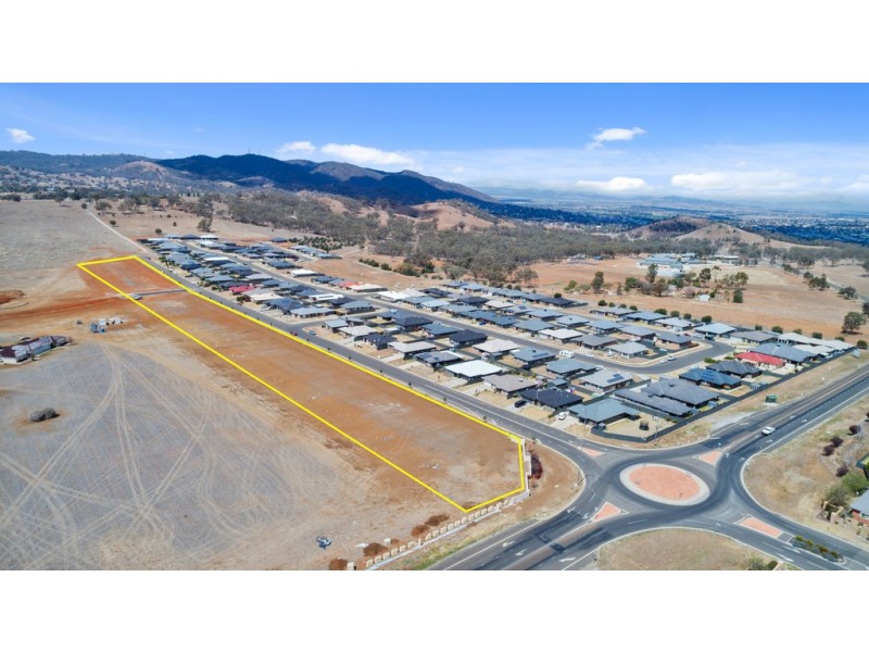 32 Grand Meadows Drive, Tamworth NSW 2340