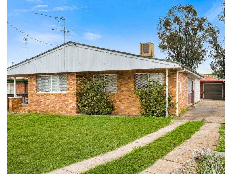 12 Duri Road, Tamworth NSW 2340