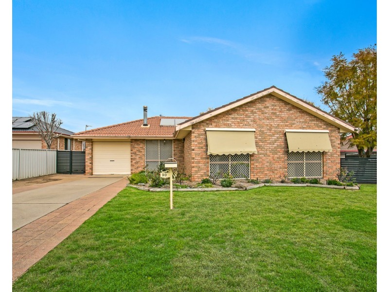 90 Morilla Street, Tamworth NSW 2340