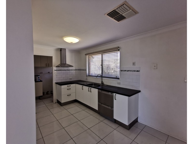 2 Charles Coxen Close, Oxley Vale NSW 2340