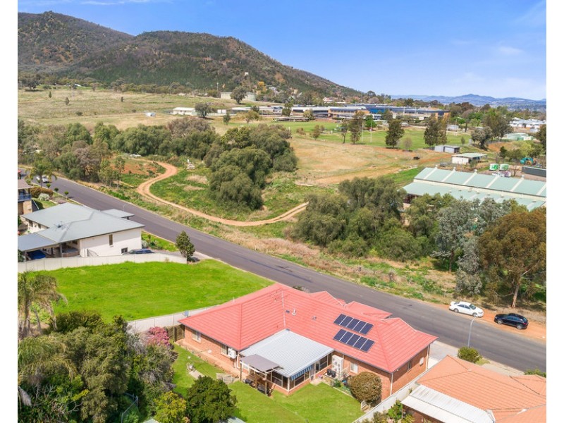 18 Daruka Road, Tamworth NSW 2340