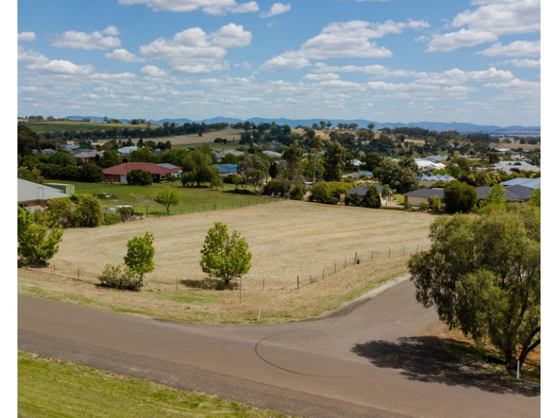 5 Barakula Drive, Tamworth NSW 2340