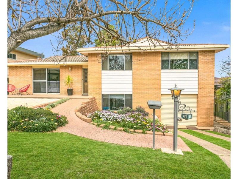 41 Minnamurra Crescent, Tamworth NSW 2340
