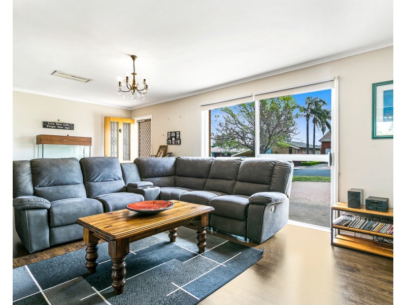 41 Minnamurra Crescent, Tamworth NSW 2340