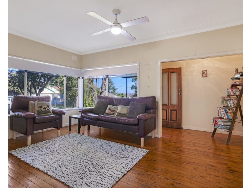 8 Indarra Street, Tamworth NSW 2340