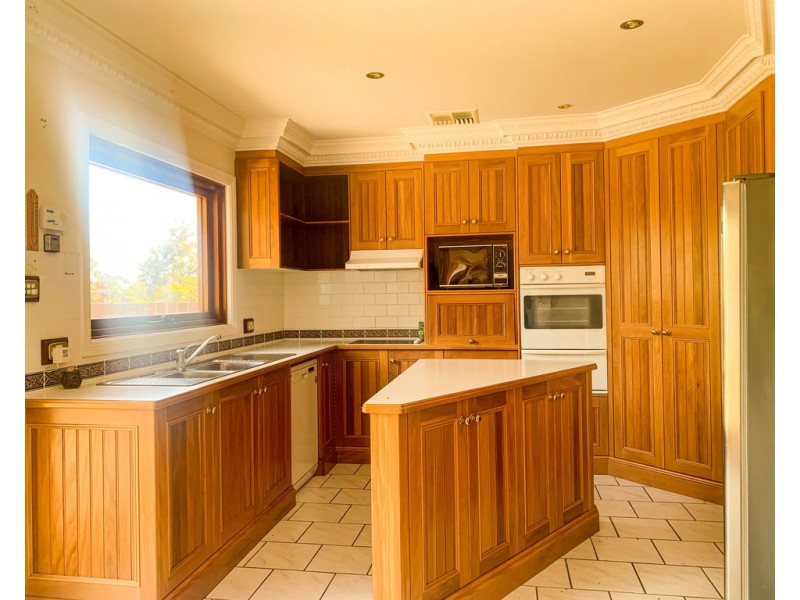 15 Kurrajong Place, Tamworth NSW 2340