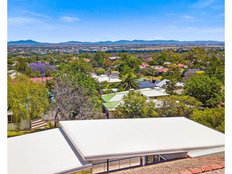 8 Burnside Avenue, Tamworth NSW 2340