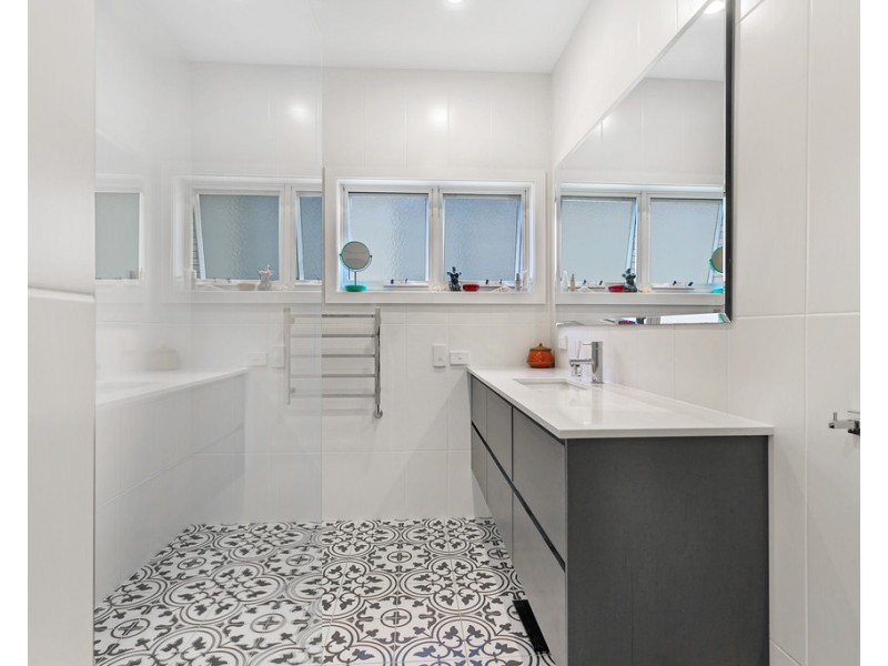 8 Burnside Avenue, Tamworth NSW 2340