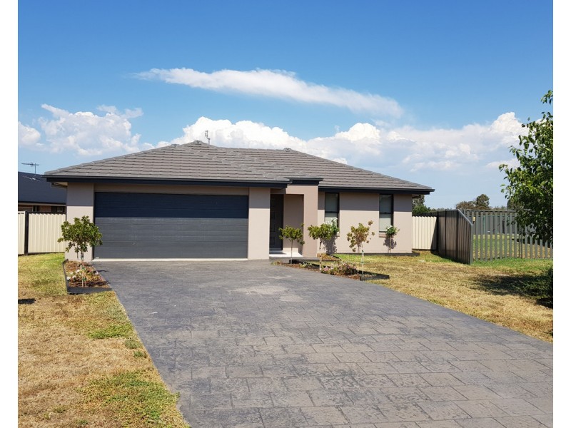 15 Rosella Avenue, Calala NSW 2340