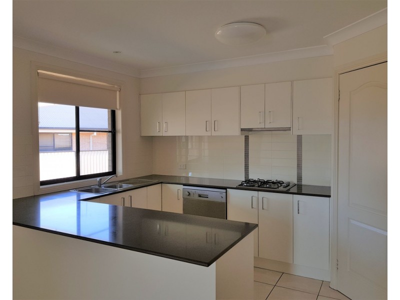 15 Rosella Avenue, Calala NSW 2340