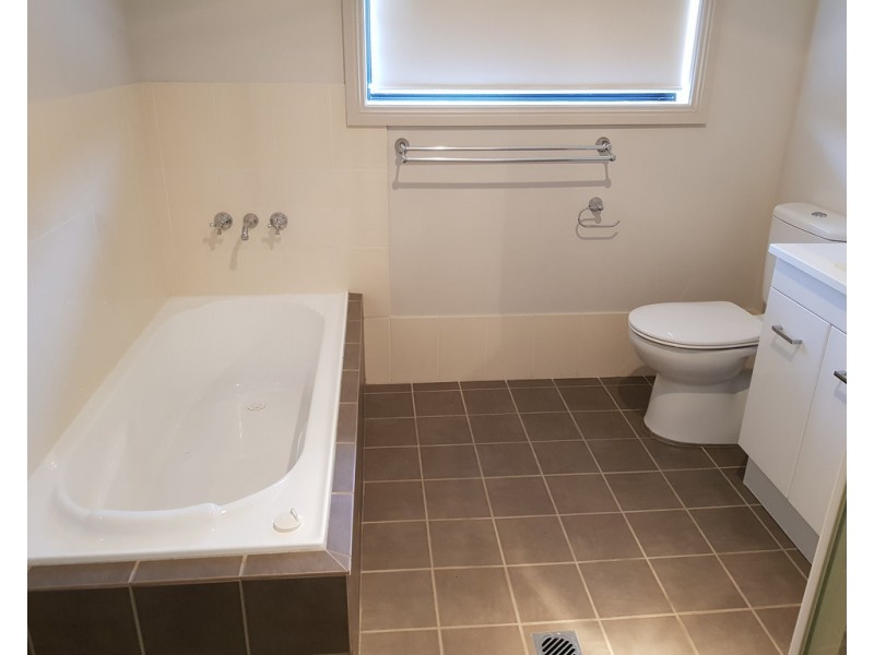15 Rosella Avenue, Calala NSW 2340