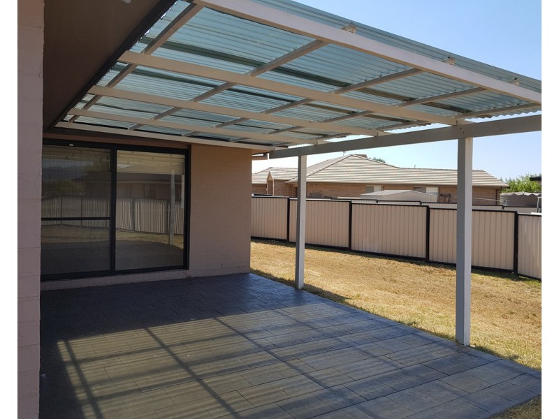 15 Rosella Avenue, Calala NSW 2340