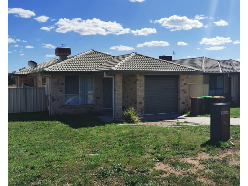 22a Tulipwood Crescent, Tamworth NSW 2340