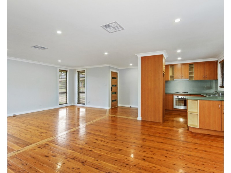 12 Osprey Way, Tamworth NSW 2340