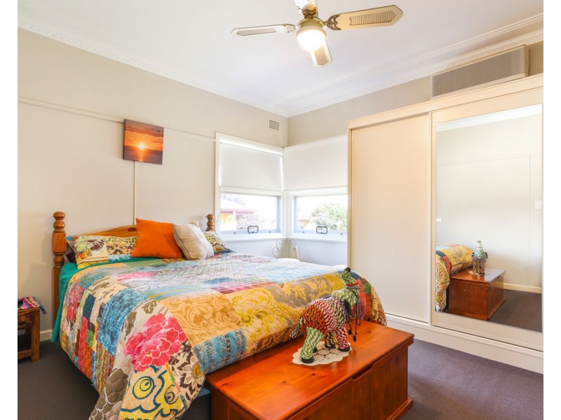 30 Piper Street, Tamworth NSW 2340