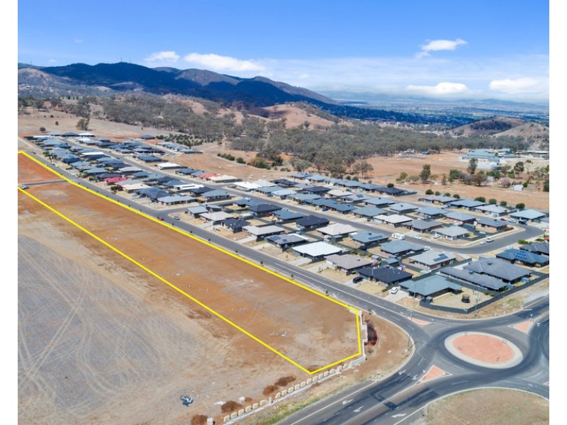 4 Grand Meadows Drive, Tamworth NSW 2340