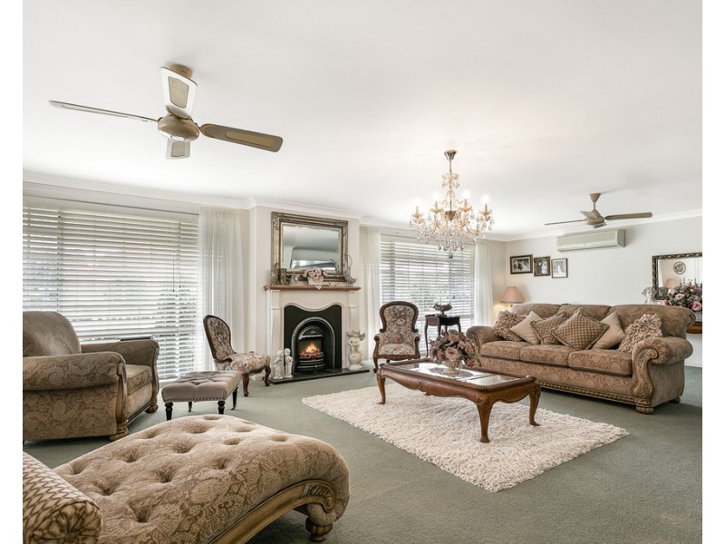 24 Pages Lane, Tamworth NSW 2340