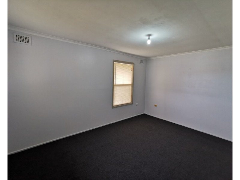 18 Veness Street, West Tamworth NSW 2340