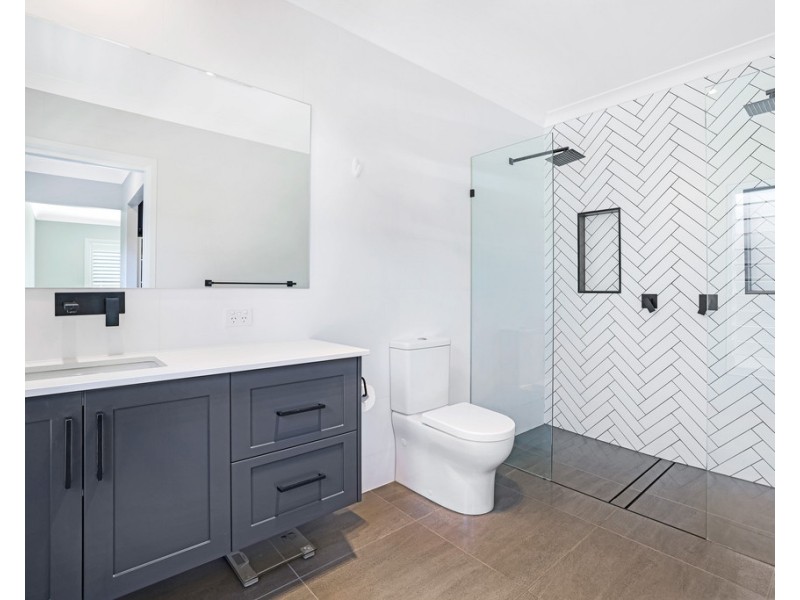 69 Warrah Drive, Tamworth NSW 2340