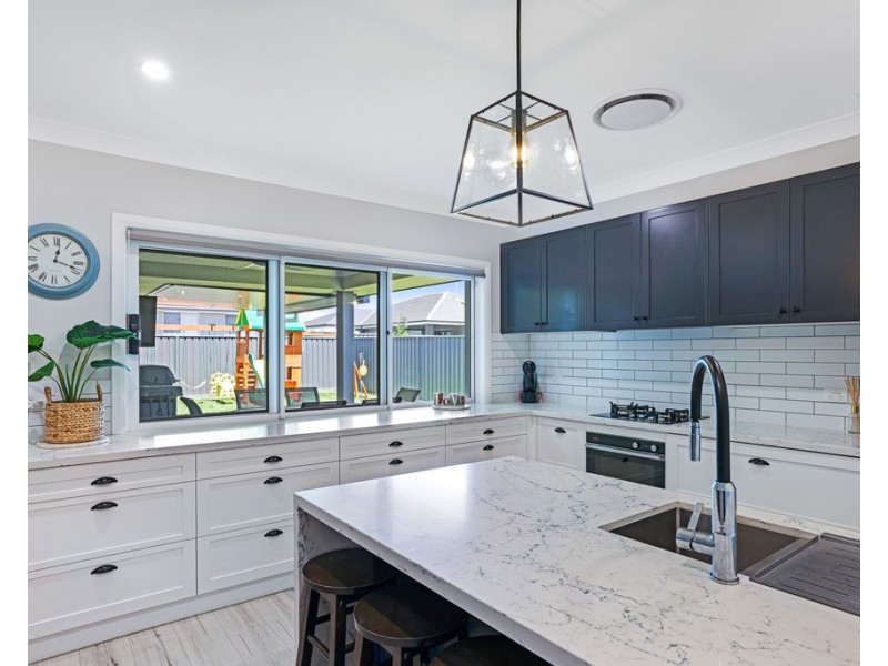 69 Warrah Drive, Tamworth NSW 2340