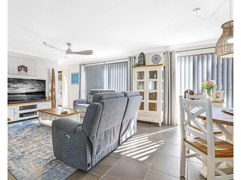 19 Brolga Way, Tamworth NSW 2340