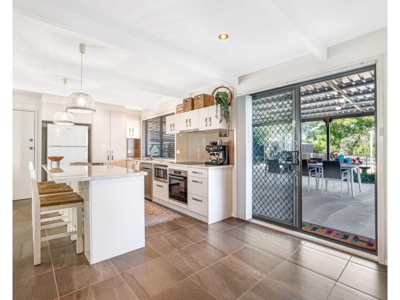 19 Brolga Way, Tamworth NSW 2340