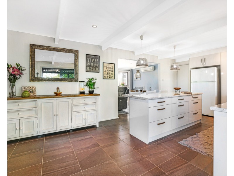 19 Brolga Way, Tamworth NSW 2340