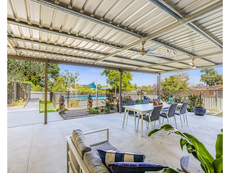 19 Brolga Way, Tamworth NSW 2340