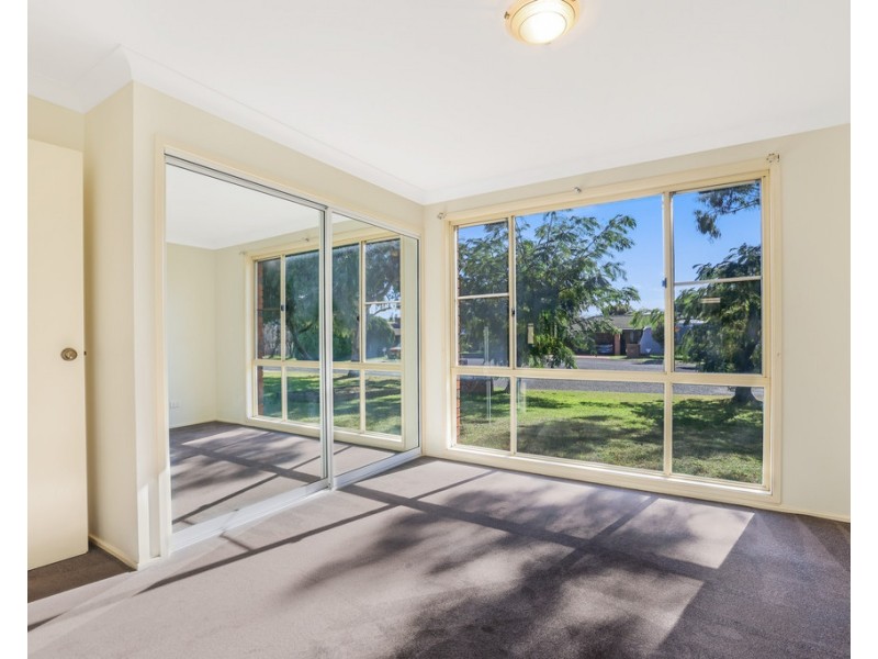 11 Caley Close, Tamworth NSW 2340