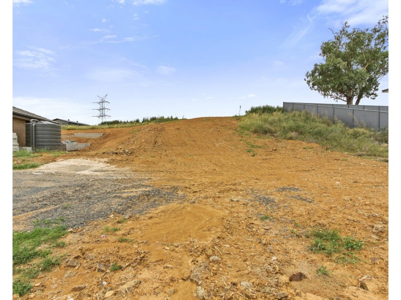 14 Currawong Drive, Tamworth NSW 2340