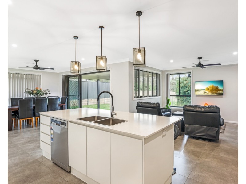 10 Sherborne Street, Tamworth NSW 2340