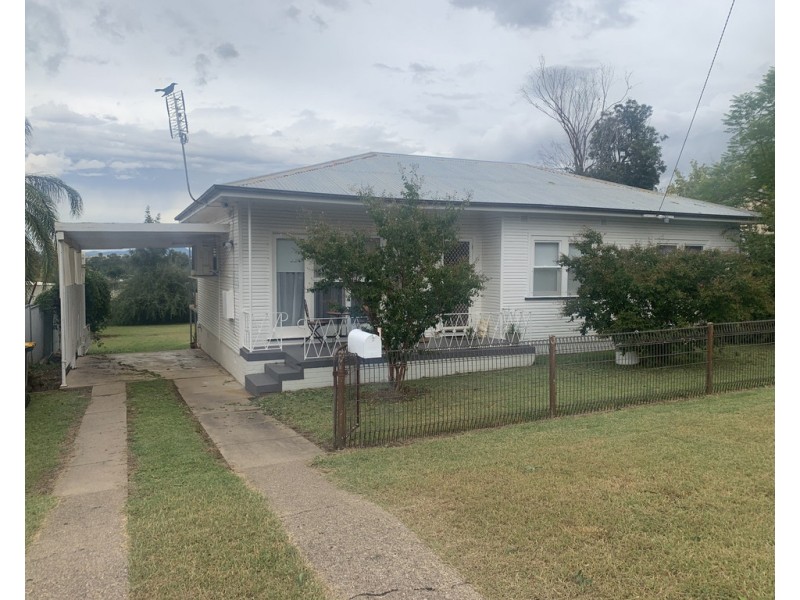 32 Riverview Street, Tamworth NSW 2340