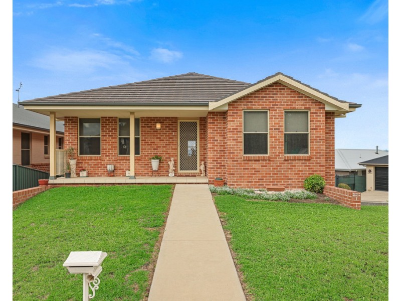 43 The Heights, Tamworth NSW 2340