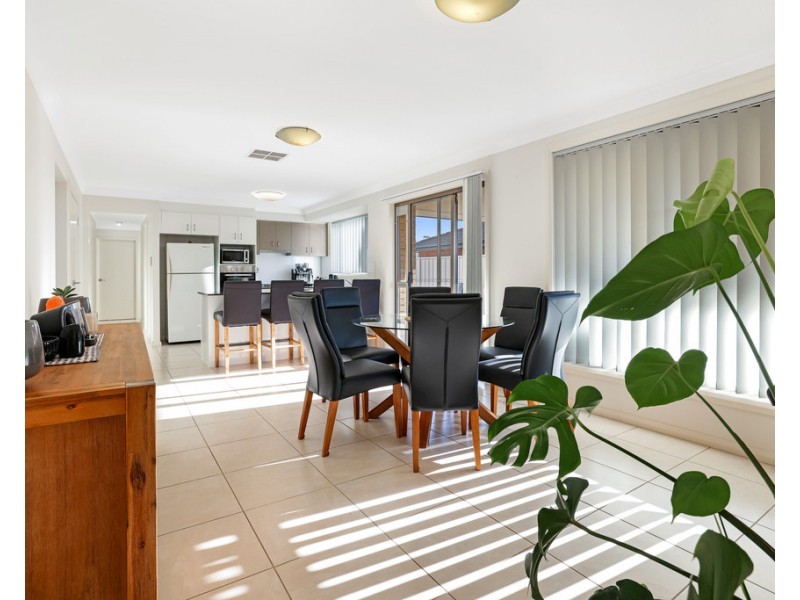 16C Warwick Road, Tamworth NSW 2340