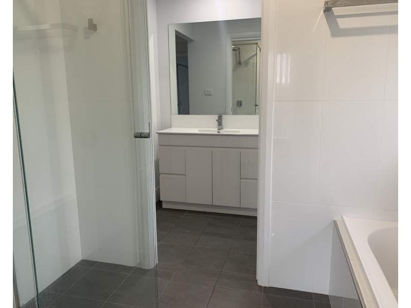 2/47 Kingham Street, Tamworth NSW 2340