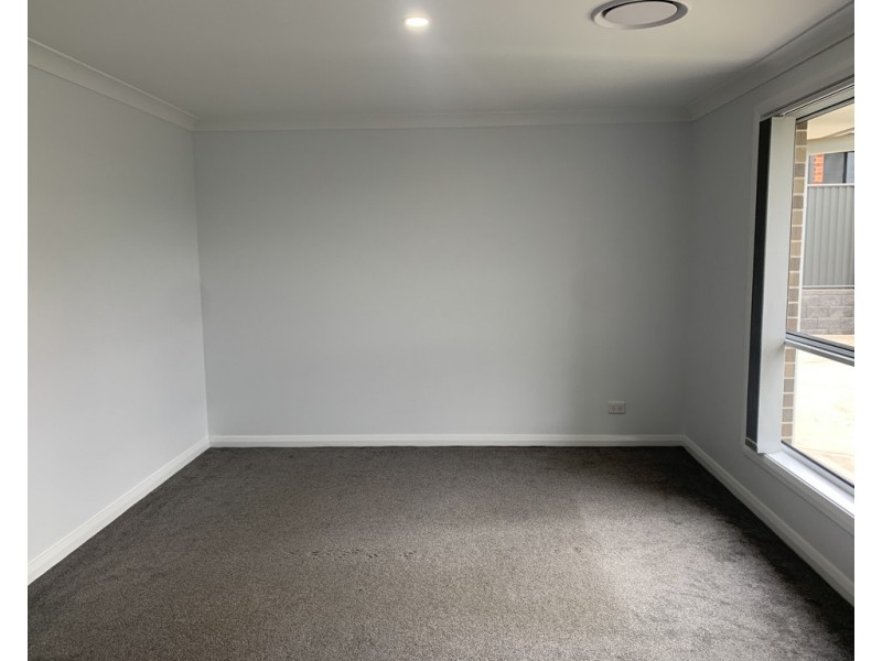 2/47 Kingham Street, Tamworth NSW 2340