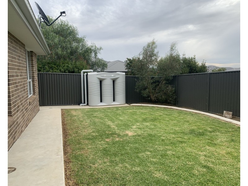 2/47 Kingham Street, Tamworth NSW 2340