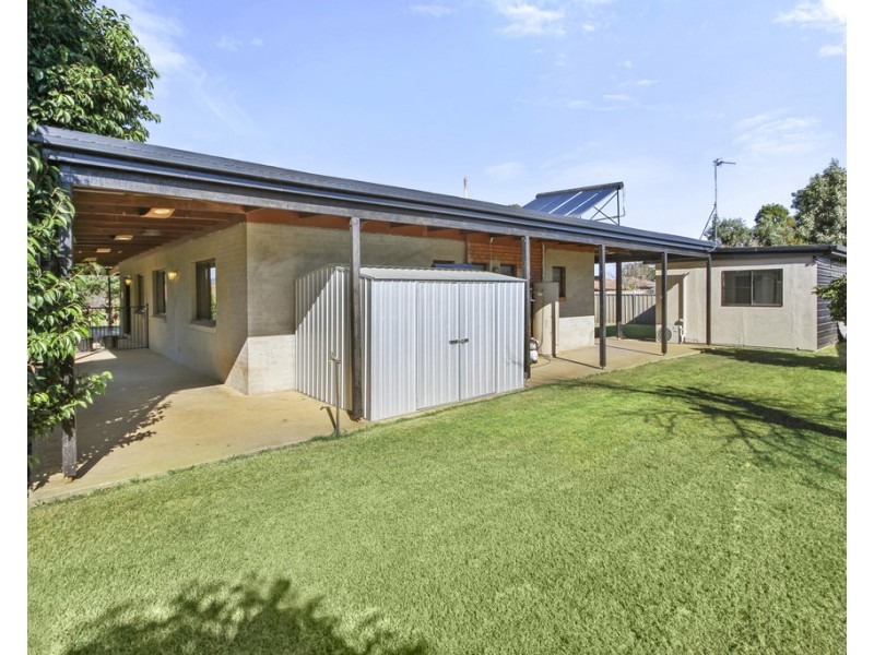 2 Mayne Drive, Tamworth NSW 2340