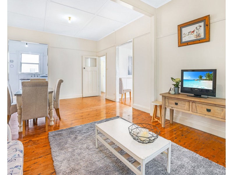 98 Rawson Avenue, Tamworth NSW 2340