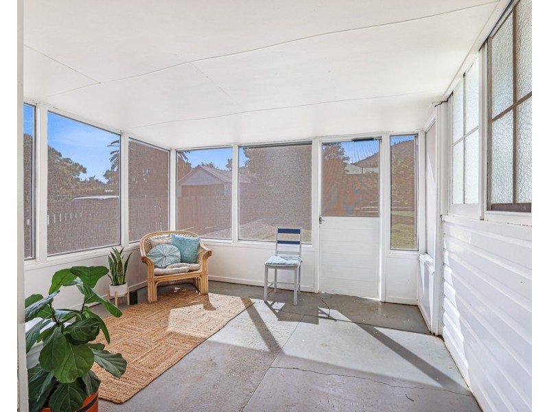 98 Rawson Avenue, Tamworth NSW 2340