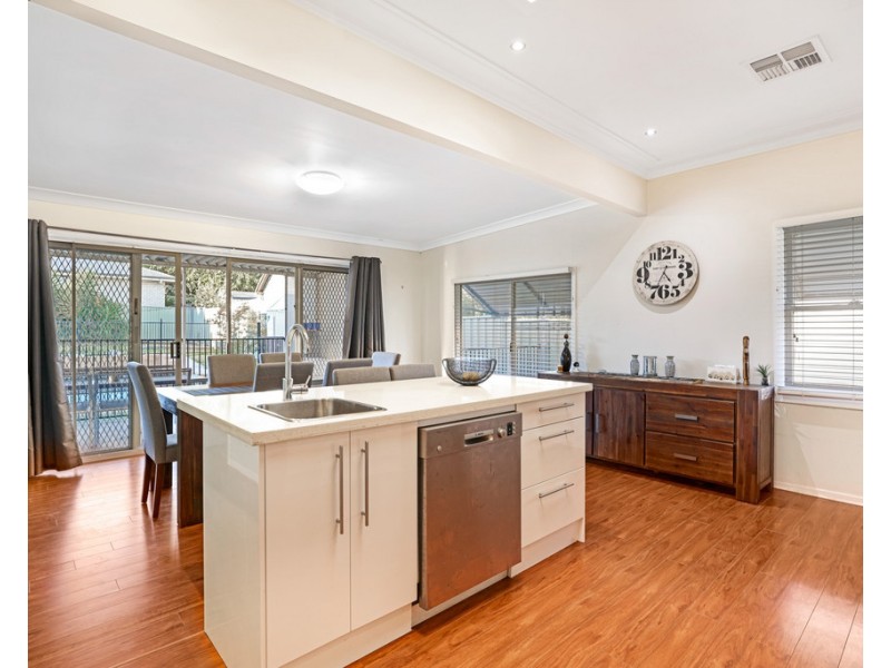 8 Patterson Street, Tamworth NSW 2340