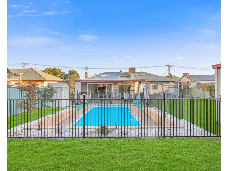 8 Patterson Street, Tamworth NSW 2340