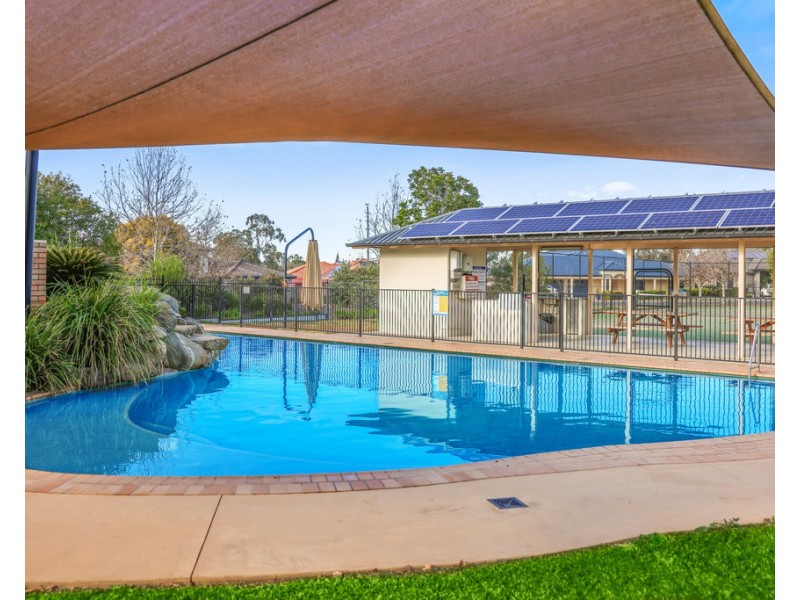 33 The Grange, Tamworth NSW 2340