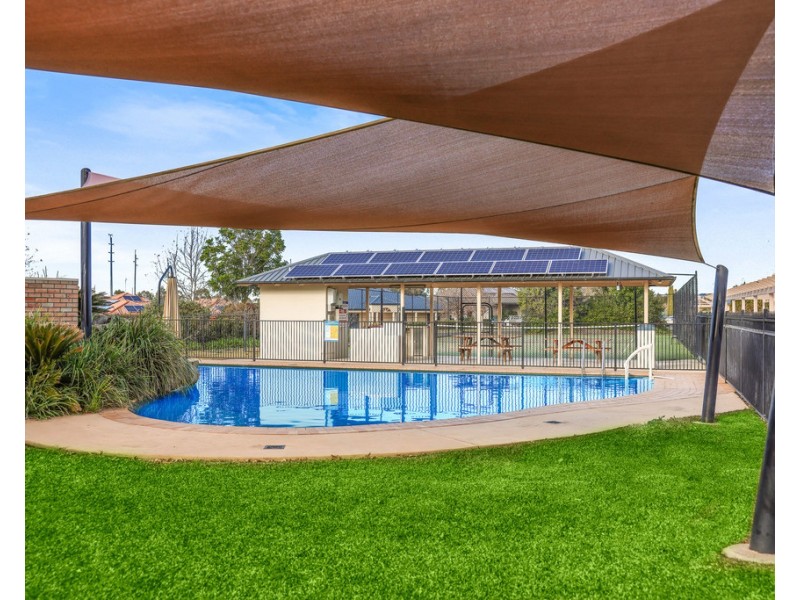 33 The Grange, Tamworth NSW 2340