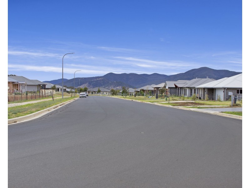 Lot 423 Moore Creek Gardens, Tamworth NSW 2340