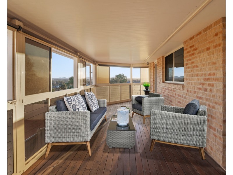 18 Ventnor Drive, Tamworth NSW 2340