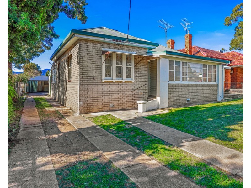 8 Phillip Street, Tamworth NSW 2340